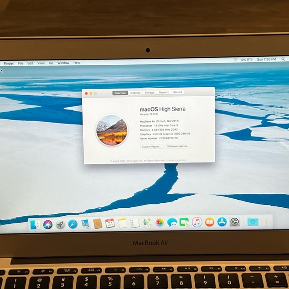 MacBook Air 11 Inch - Picture 2 of 7